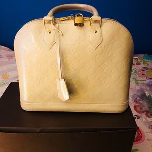 Authentic LV